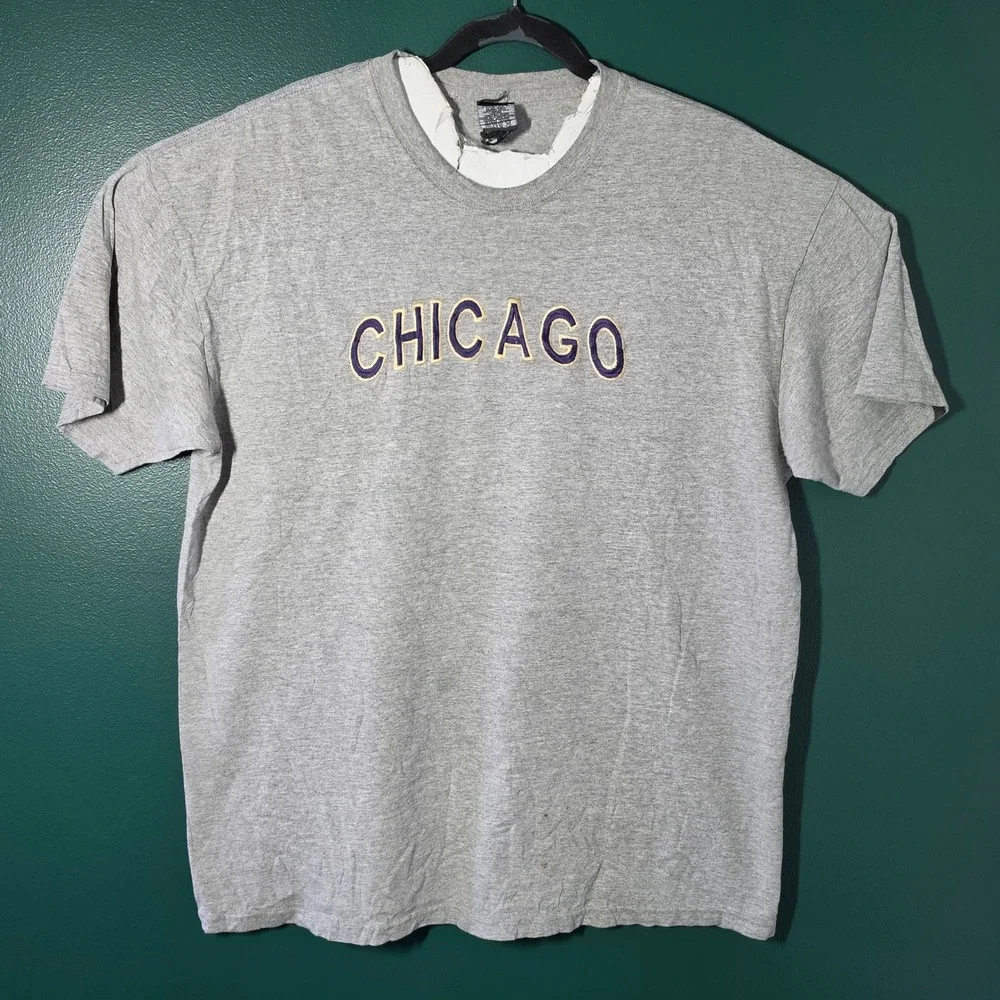 Chicago Mens T-Shirt XL Gray Heather Collegiate Graphic Short Sleeve Tee
